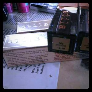 Stila Shimmer and Glow Liquid Eyeshadow Cloud